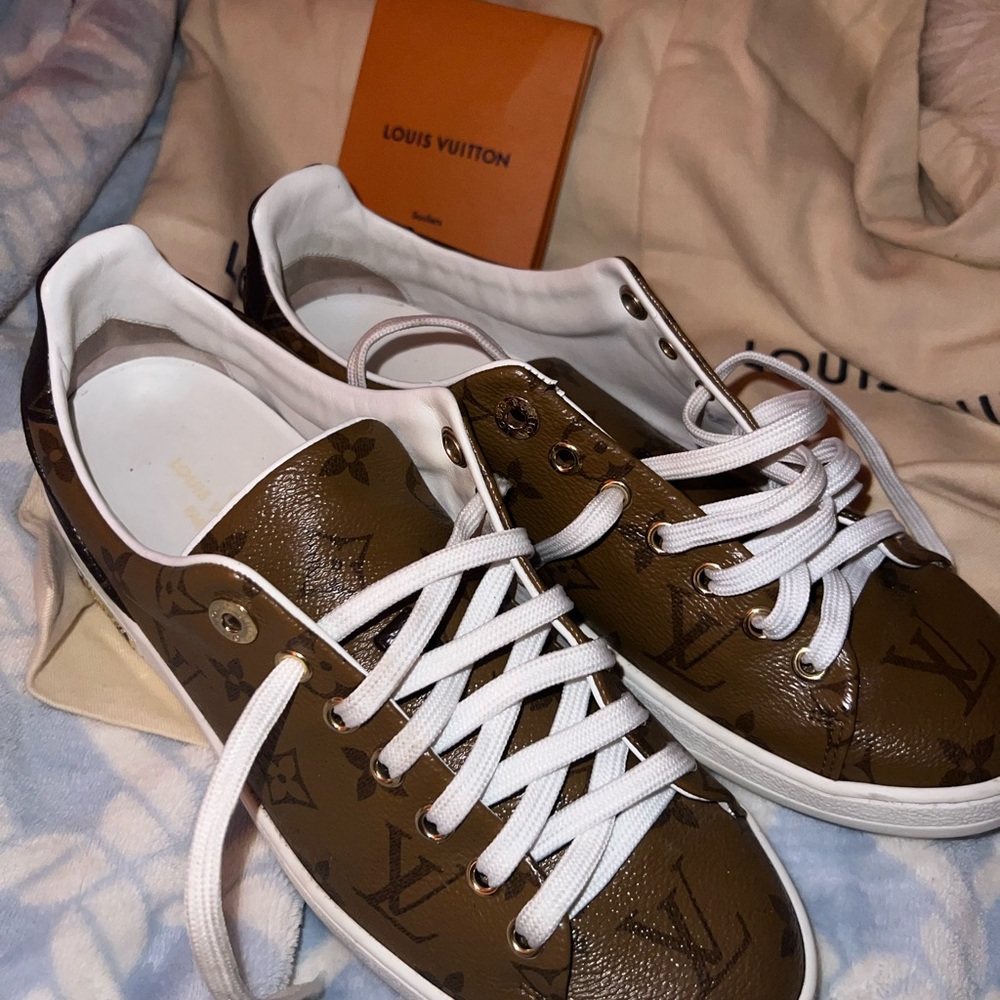 Louis Vuitton Front row sneakers in reverse monogram size 39/ us 9